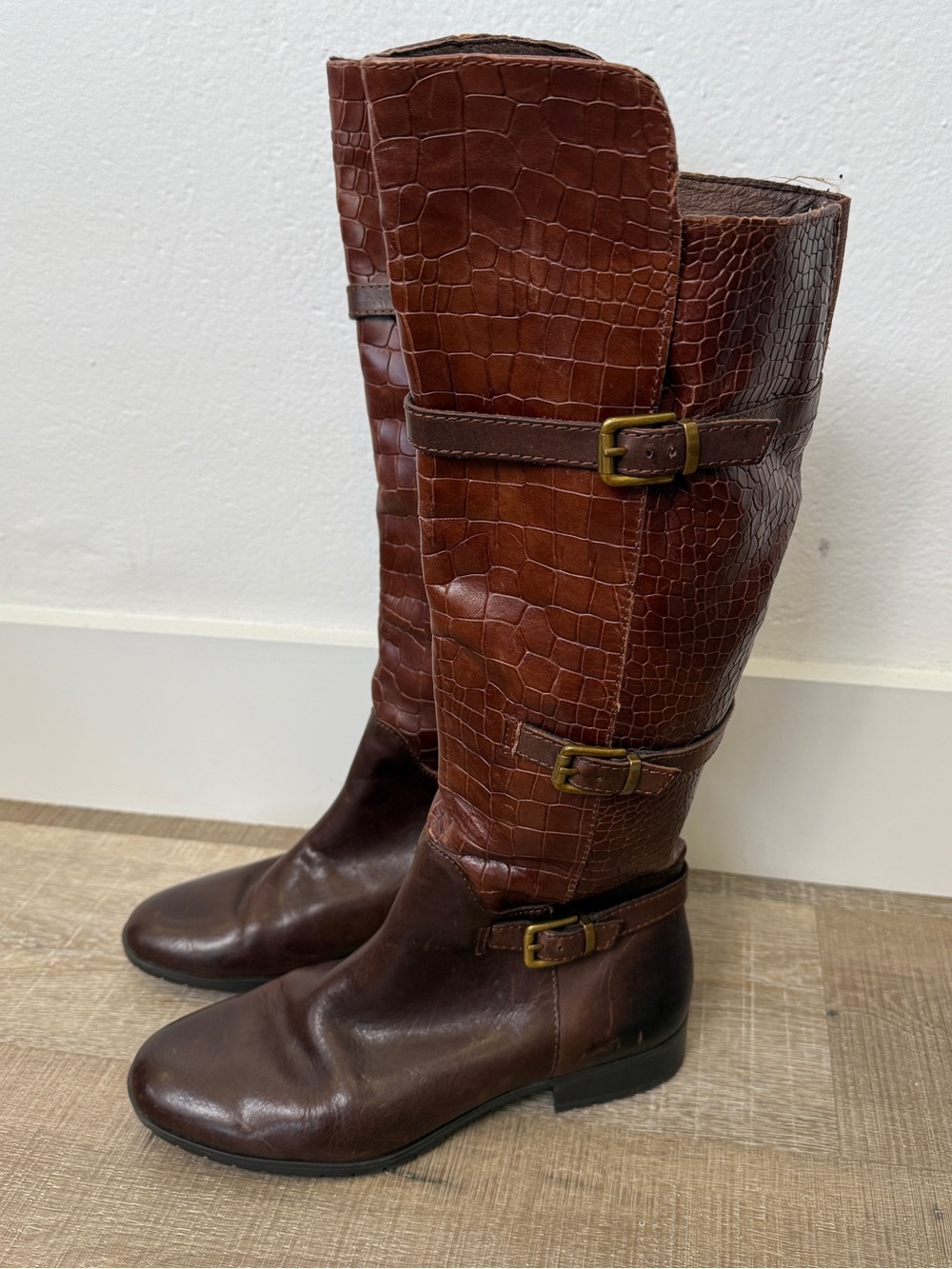 Isola Size 9M Brown Leather Croc Embossed Riding Tall Boots